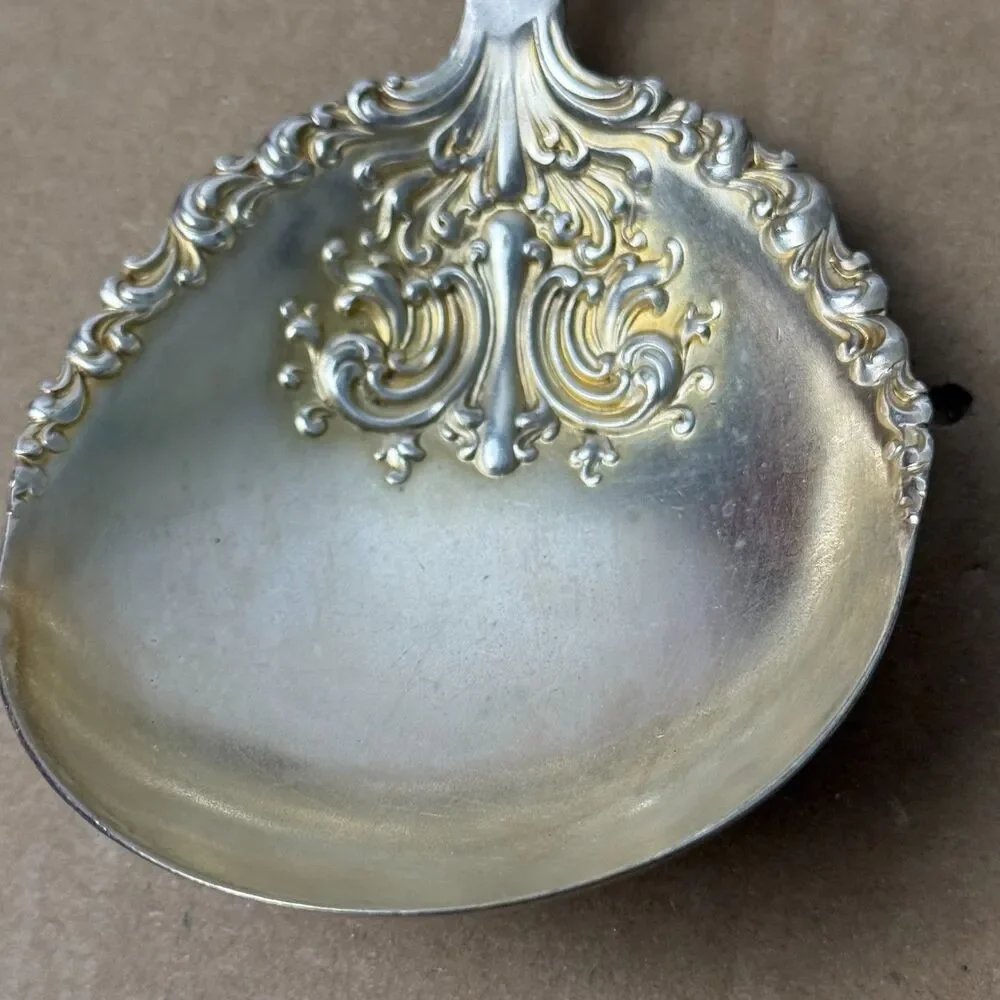 1847 Rogers Bros Antique Avon Berry Serving‎ Spoon Silverplate A1 Gold Wash 1906
